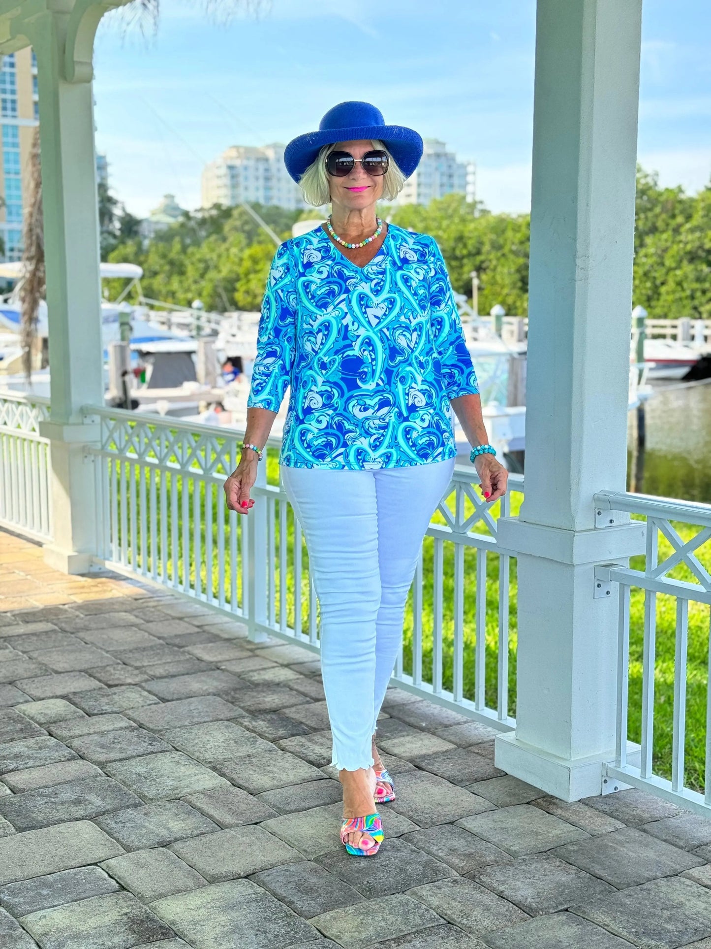 BLUE DREAMING V NECK TOP