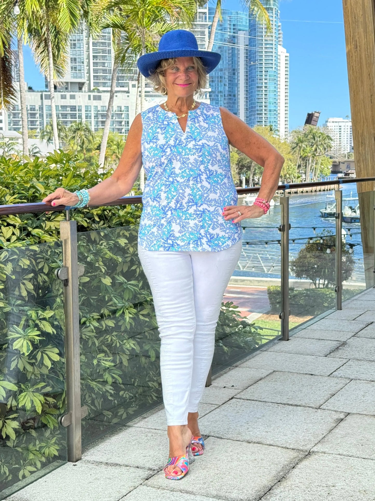 LULU B COASTAL BLOOM SLEEVELESS V NECK TOP