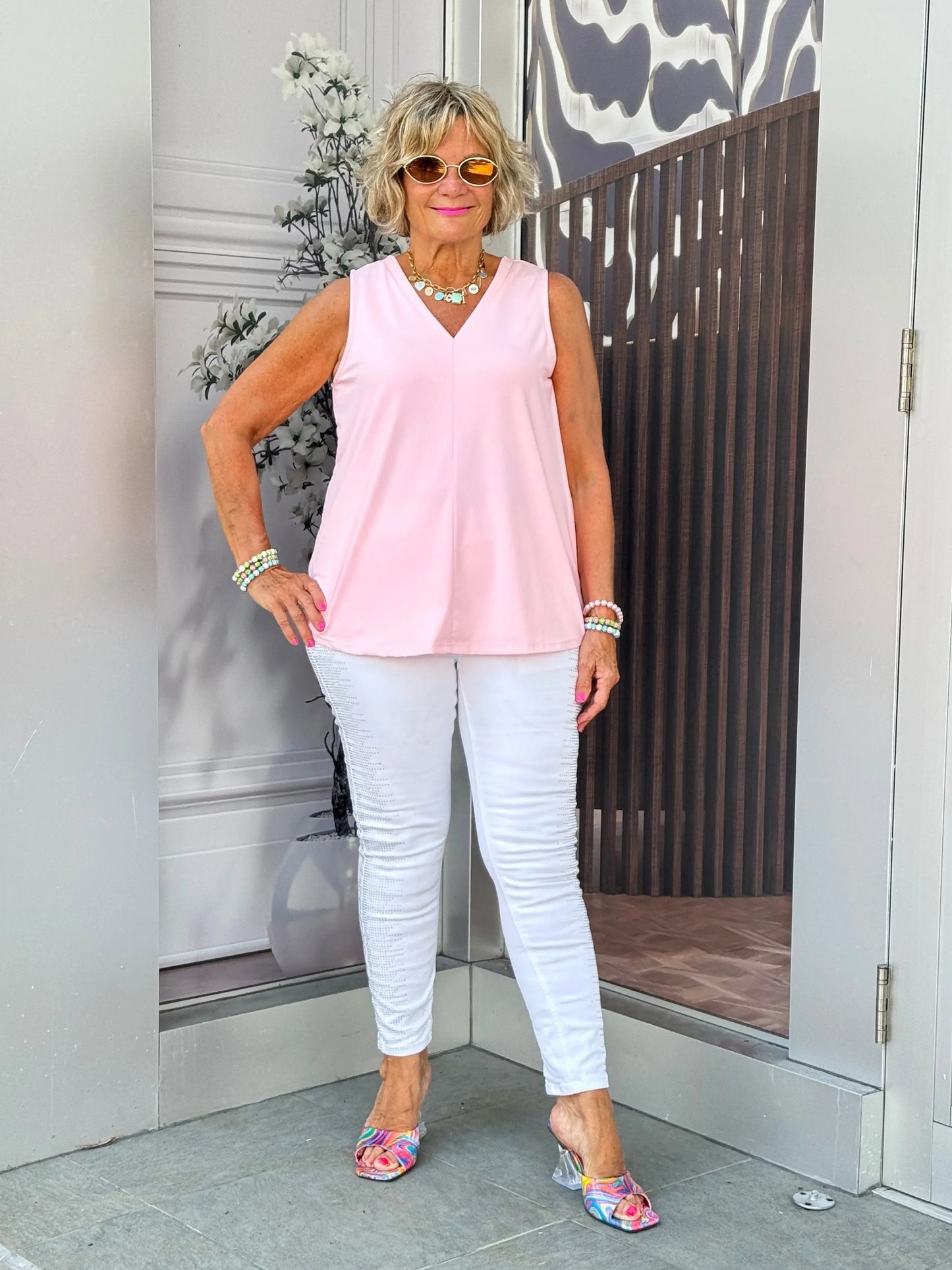 LULU-B CLEAR PINK SLEEVELESS TAILORED V