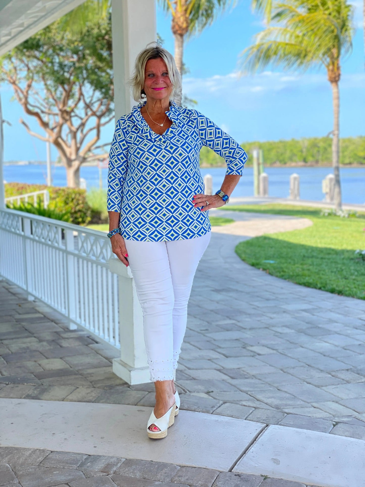 AQUA DIAMONDS RUFFLE TOP