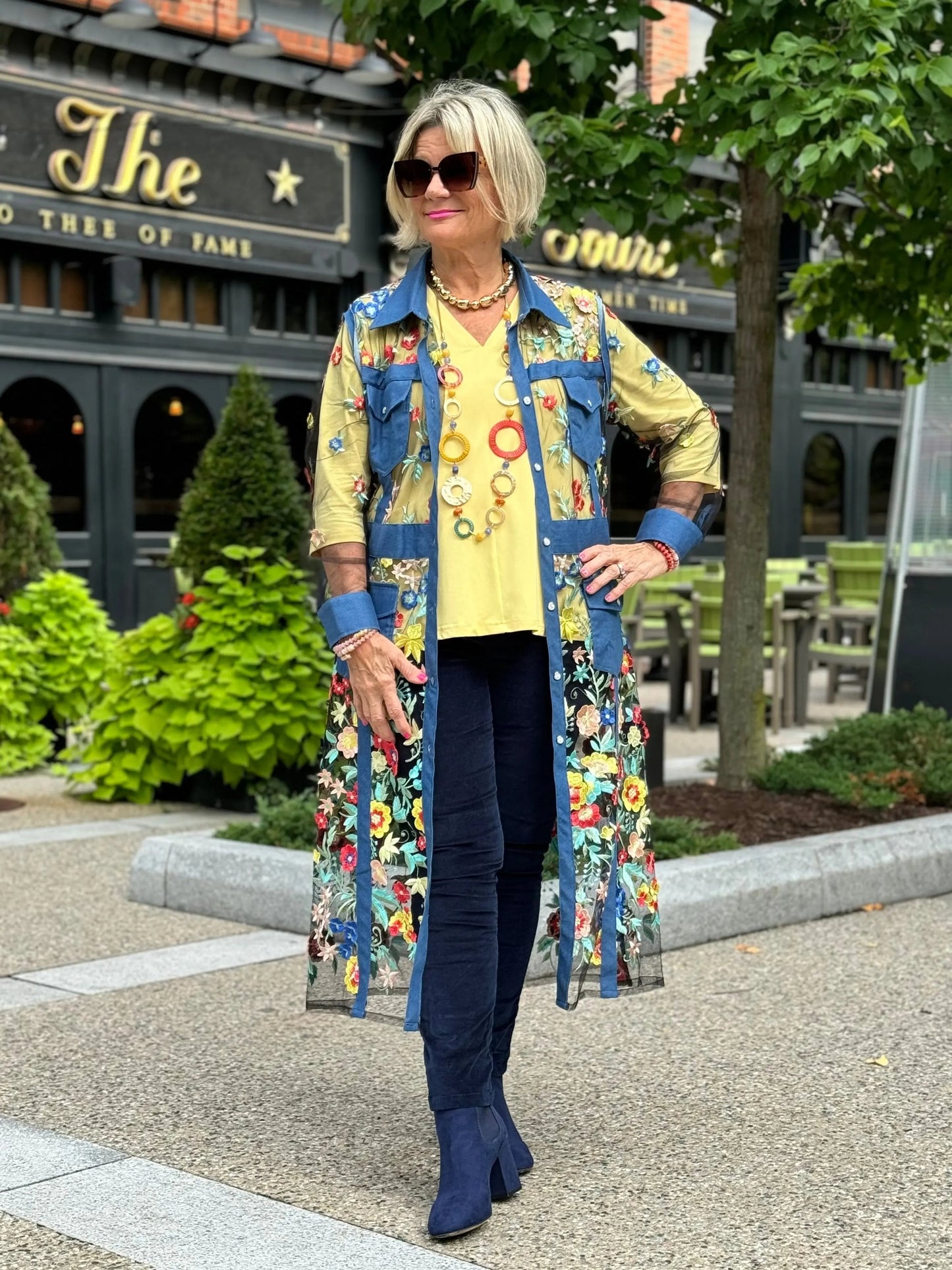 AFTERNOON AT THE GARDEN LACE NAVY DUSTER
