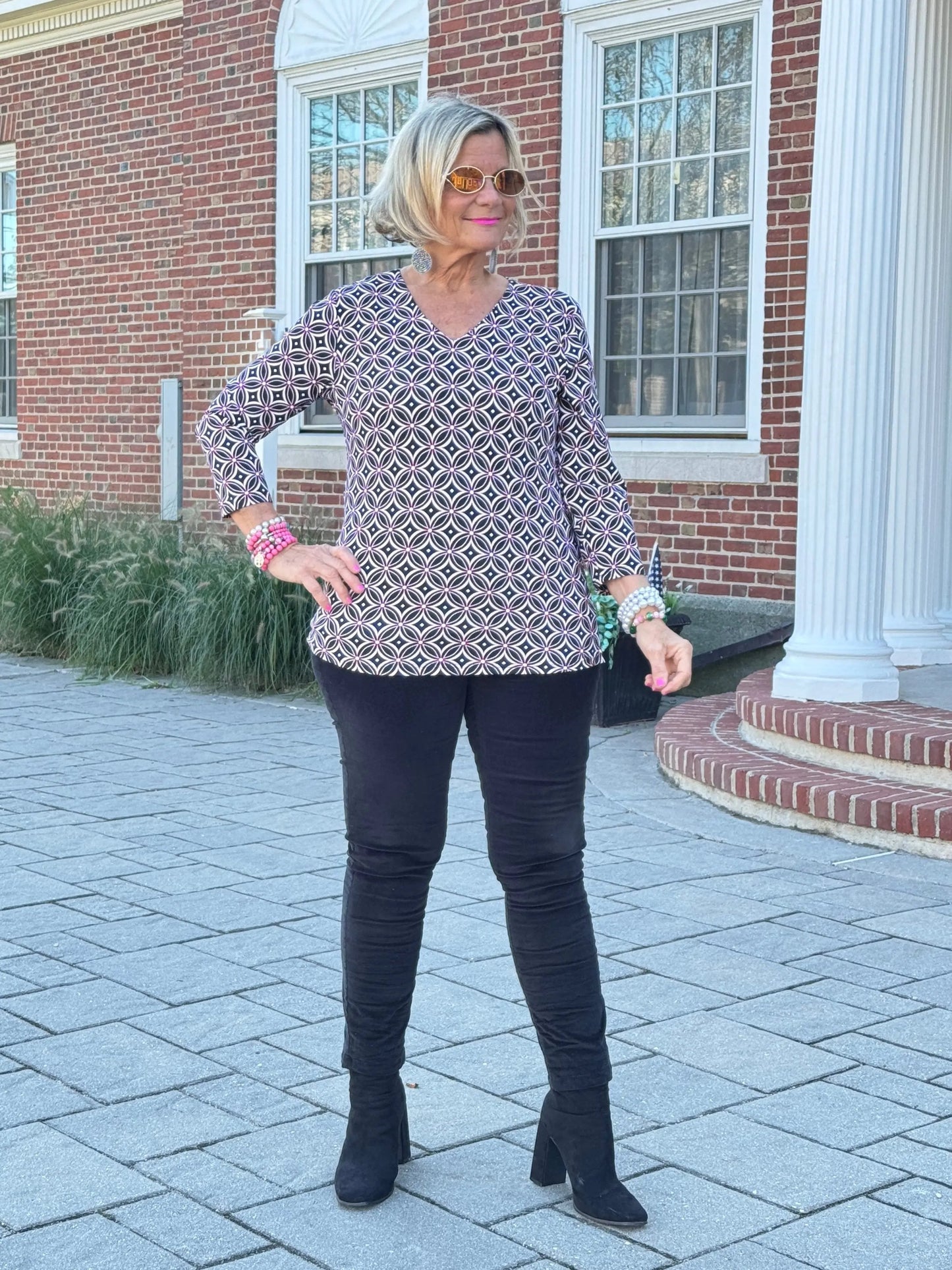 Lulu B  Harbor Diamond V Neck Top