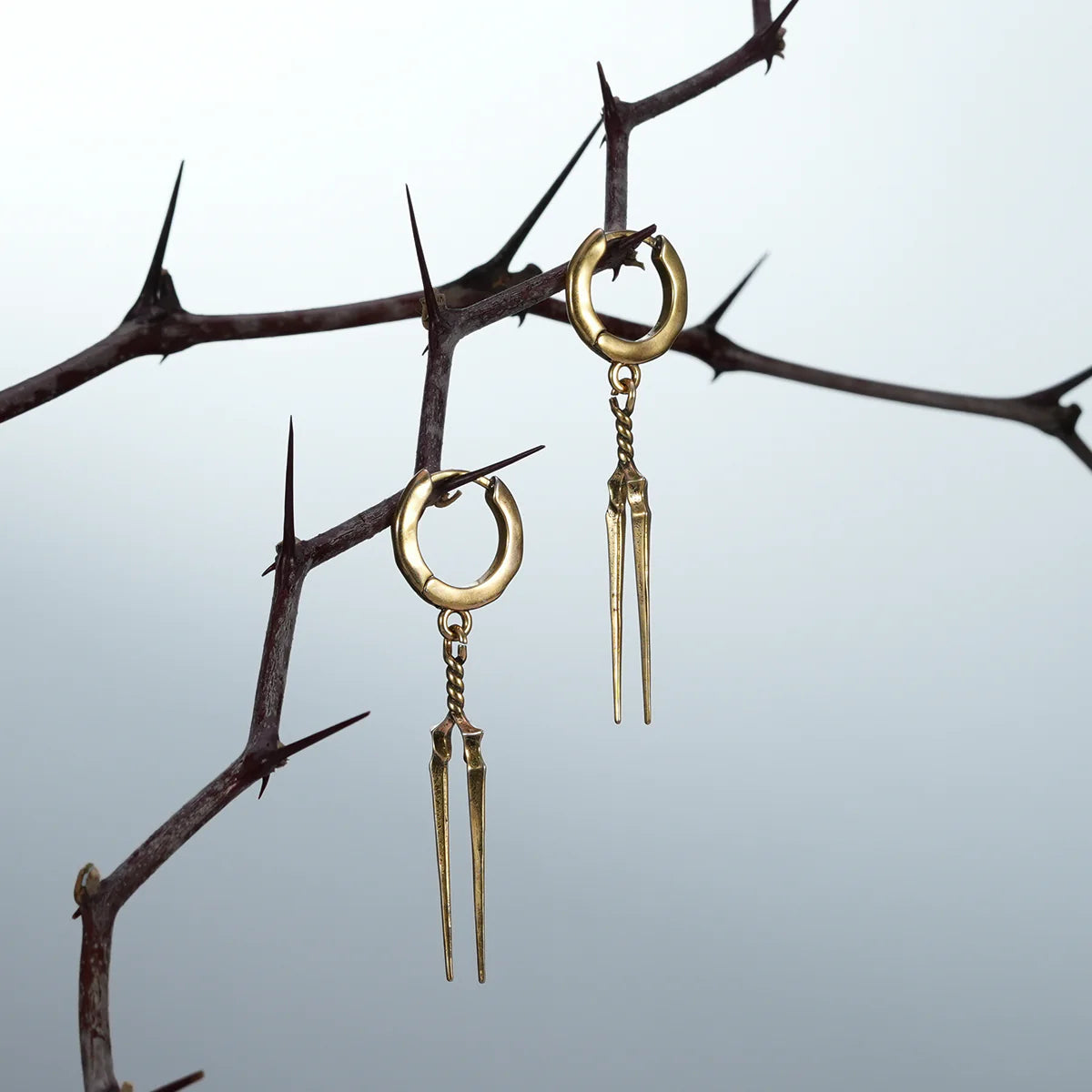 LONGINUS TWIN SPEAR EARRINGS