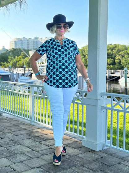 BLUE MEDALLION SHORT SLEEVE