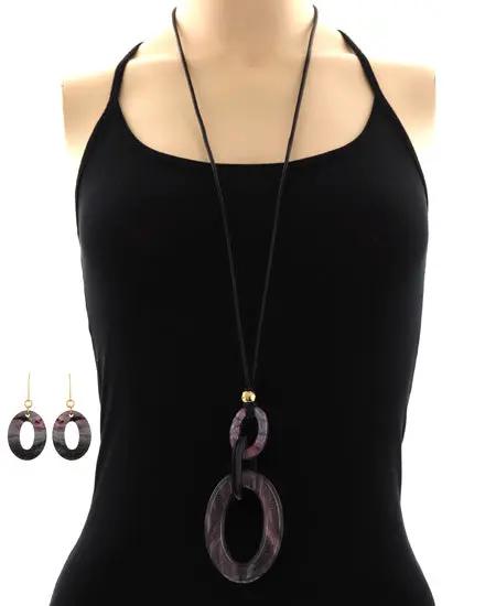 GOLD GREEN NECKLACE