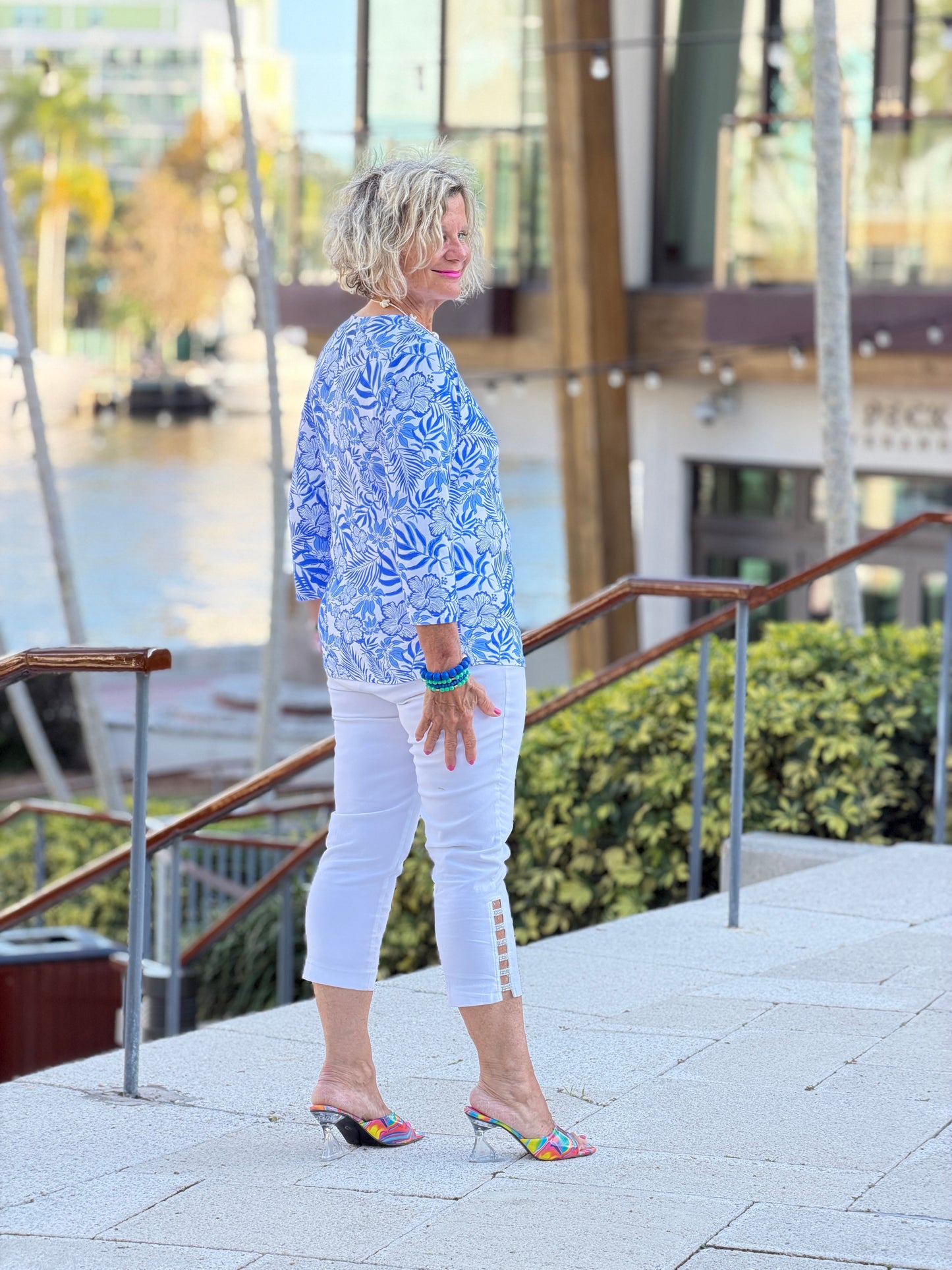 LULU B HISBISCUS COAST V NECK TOP