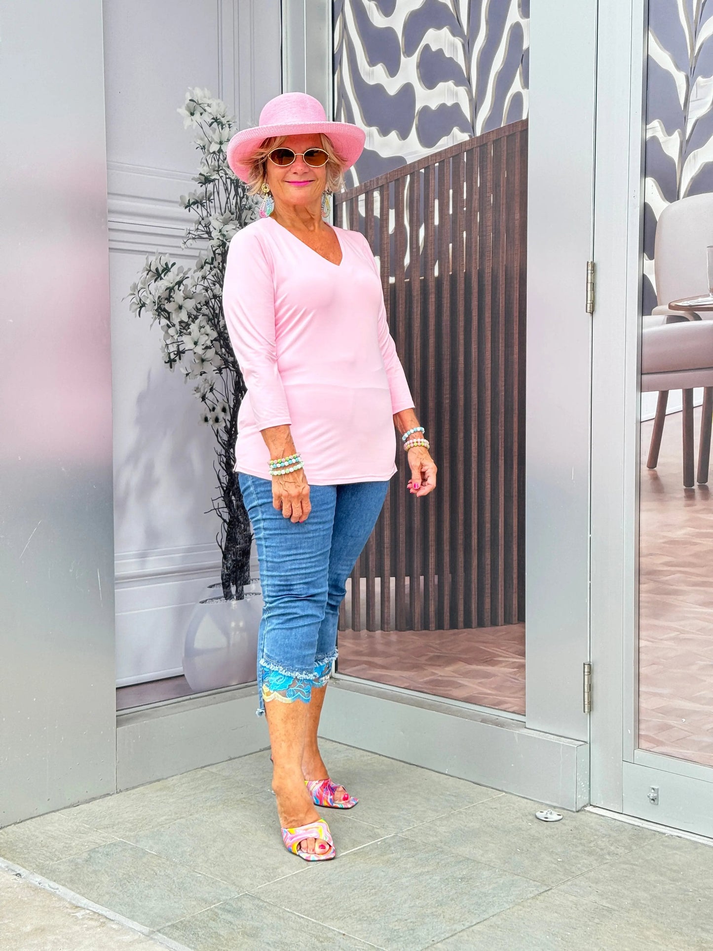 LULU-B CLEAR PINK V NECK TOP