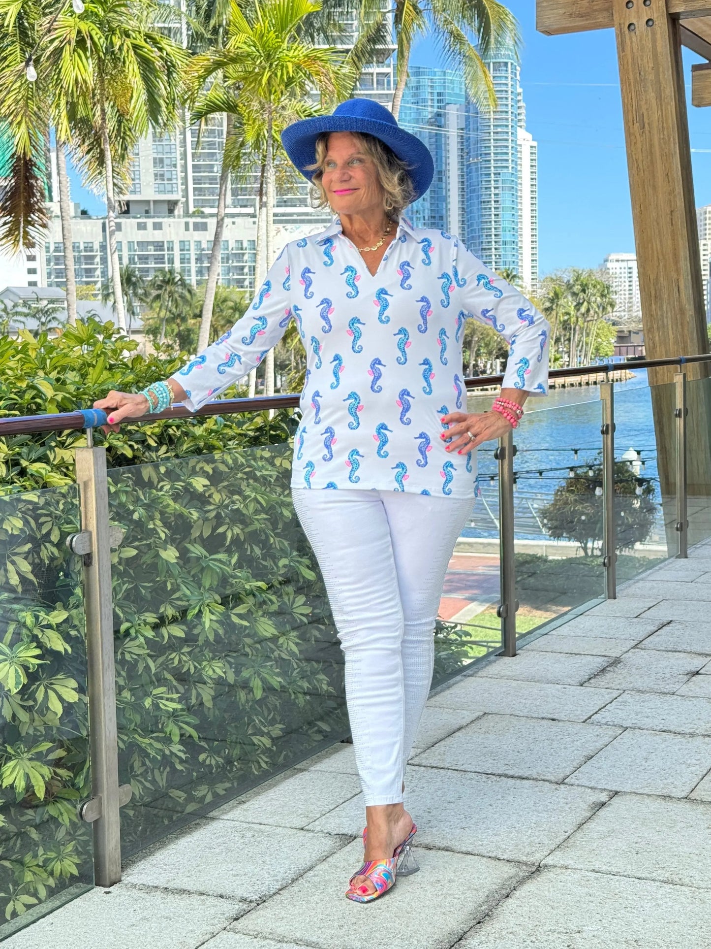 LULU B SHORELINE CHARM 3/4 SLEEVE V-NECK COLLAR SHIRT