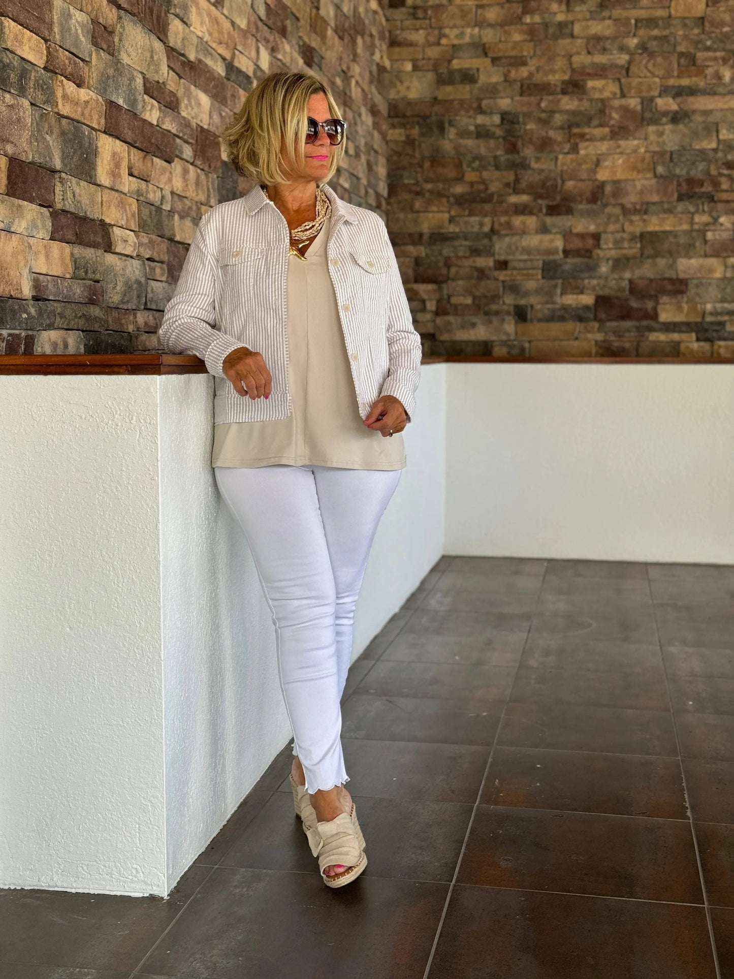 LULU B  STONE SEERSUCKER JACKET