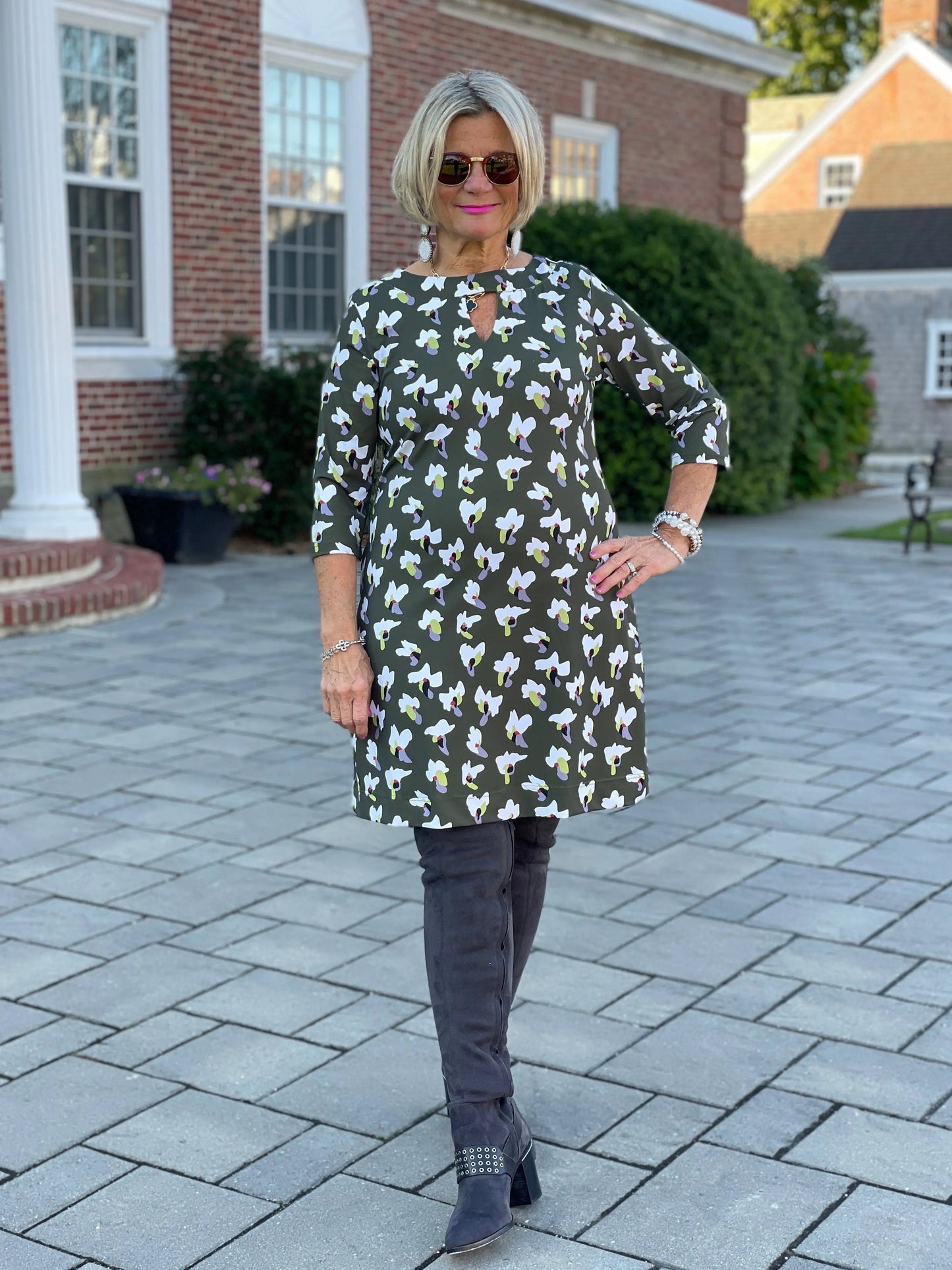 LULU-B ALL SEASON KEYHOLE DRESS