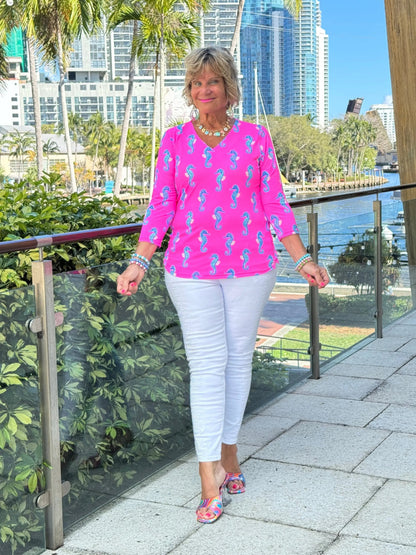 LULU B SEAHORSE BAY V NECK TOP