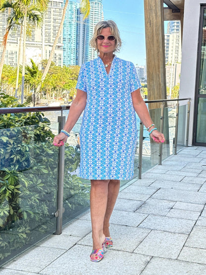 LULU B COASTAL BLOOM HALF ZIPPER SHORT SLEEVE DRESS