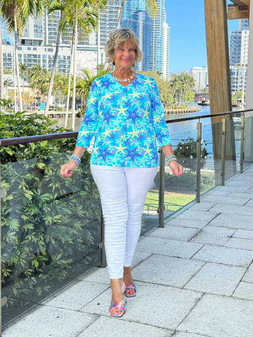 LULU B STARFISH SPLASH V NECK TOP