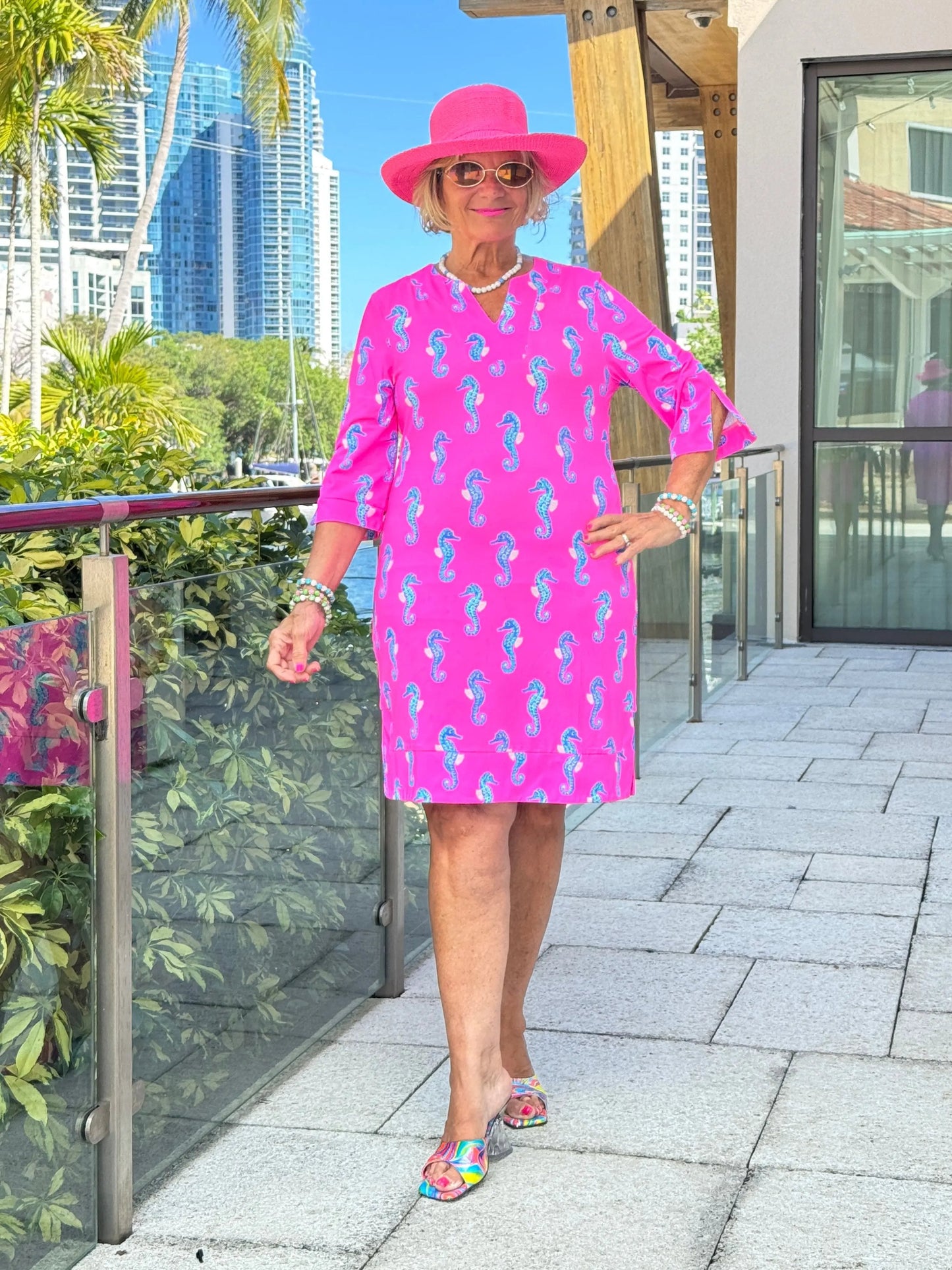LULU B SEAHORSE BAY NOTCH SLEEVE DRESS