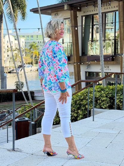 LULU B PARADISE GARDEN V NECK  TOP