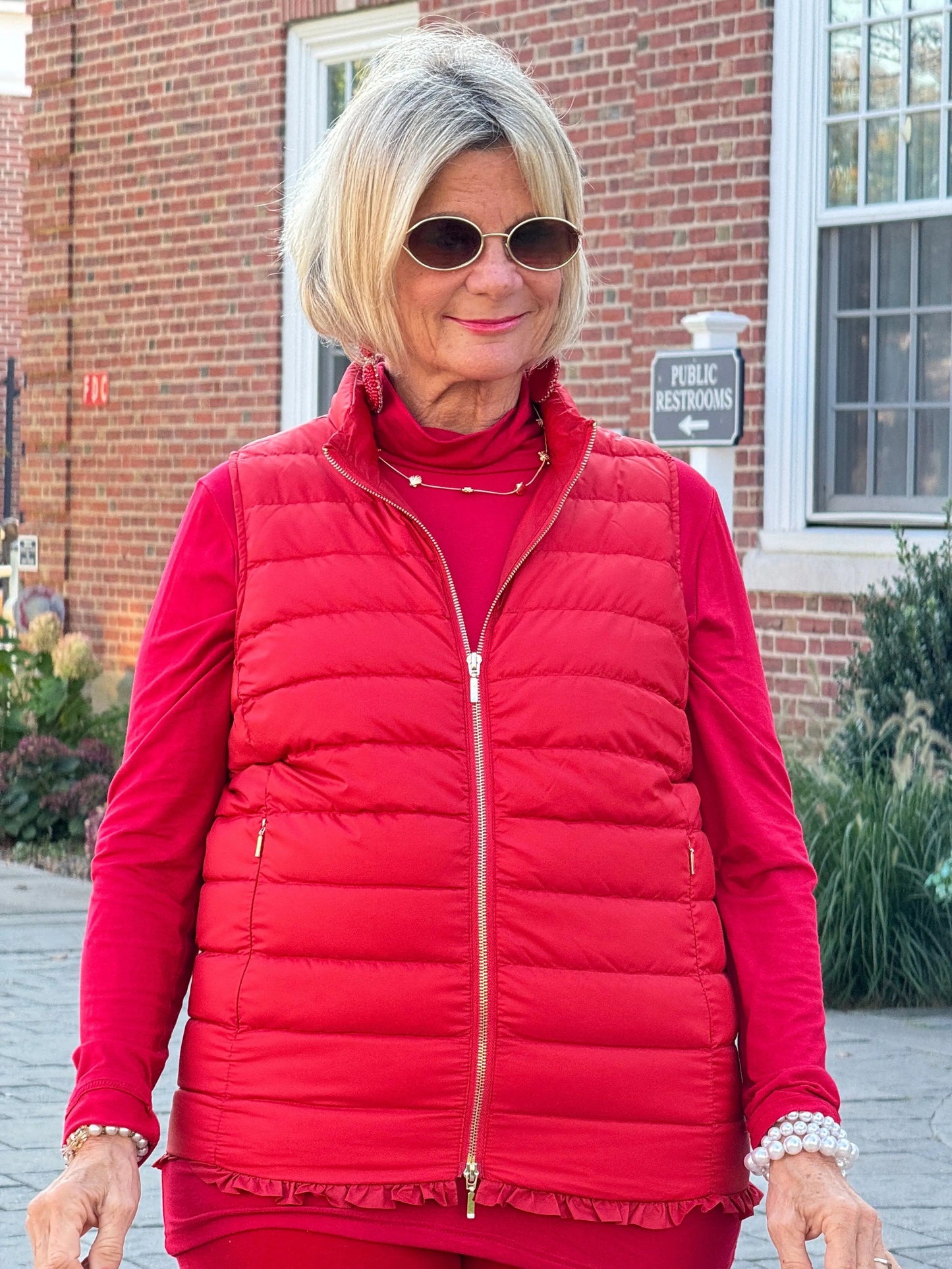 LULU-B RED SHORT PUFFER VEST