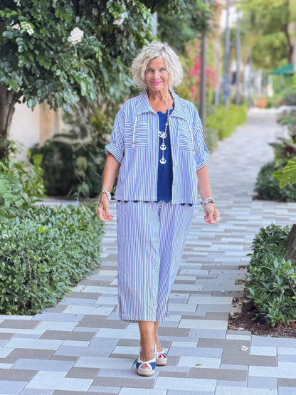 FRENCH RIVIERA NAVY SEERSUCK CAPRI