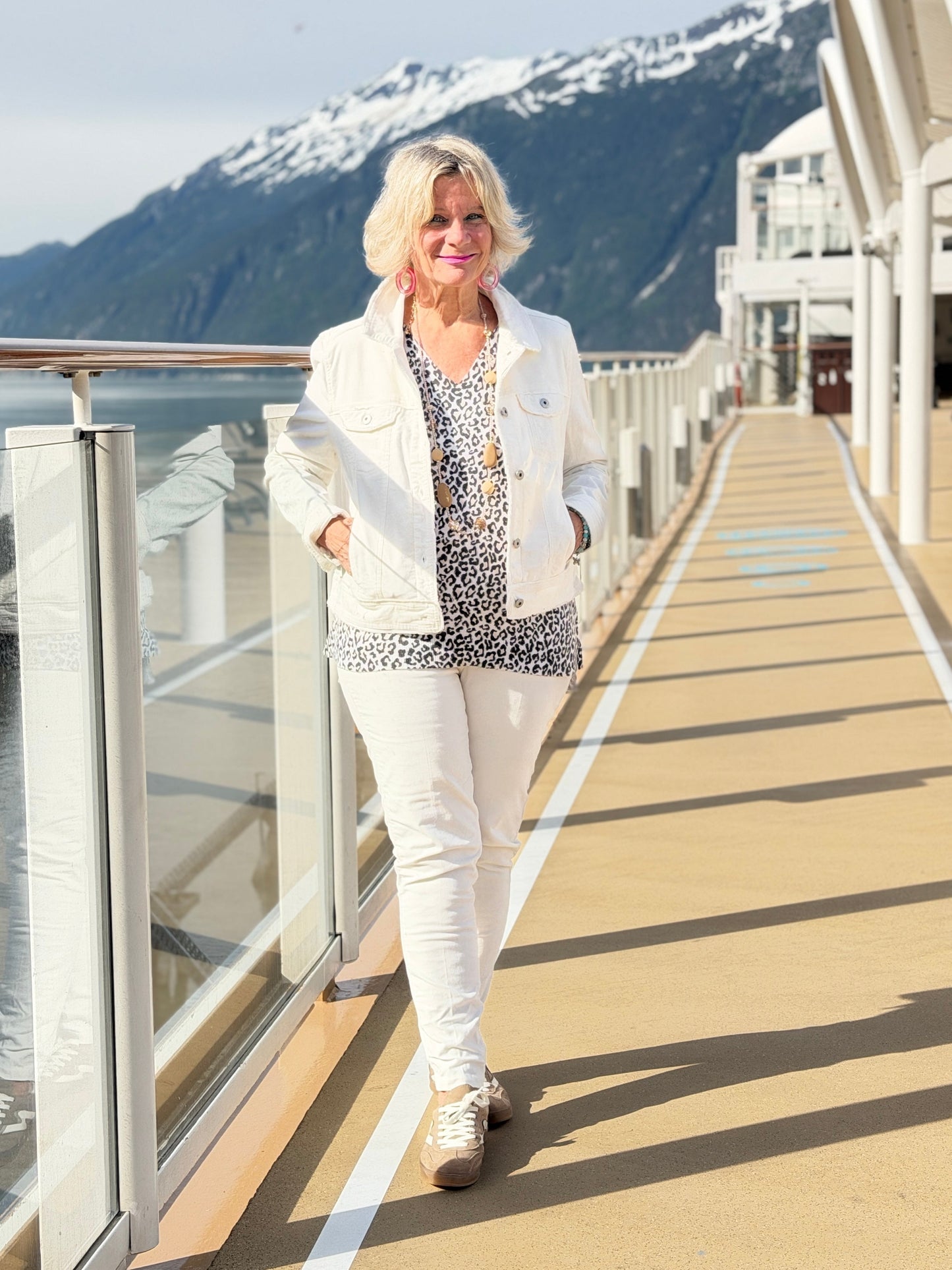 LULU-B CASHMERE CHEETAH V NECK TOP