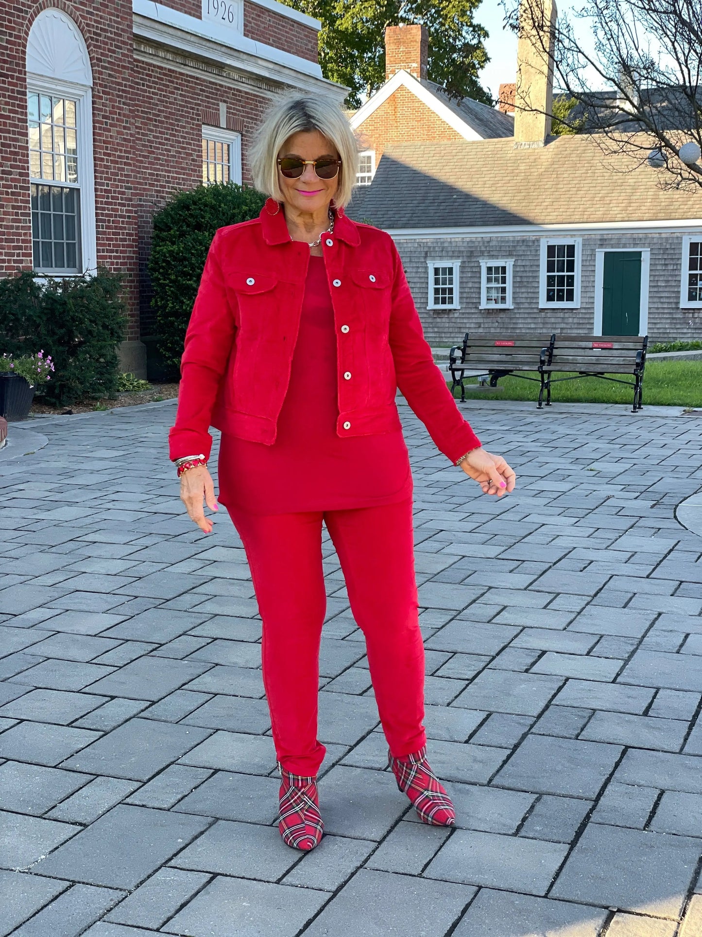 LULU-B RED VELOUR PANTS