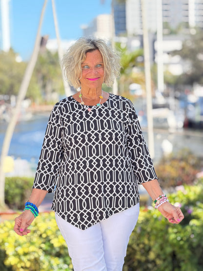 LULU B MIDNIGHT TRELLIS ASYMMETRIC TOP