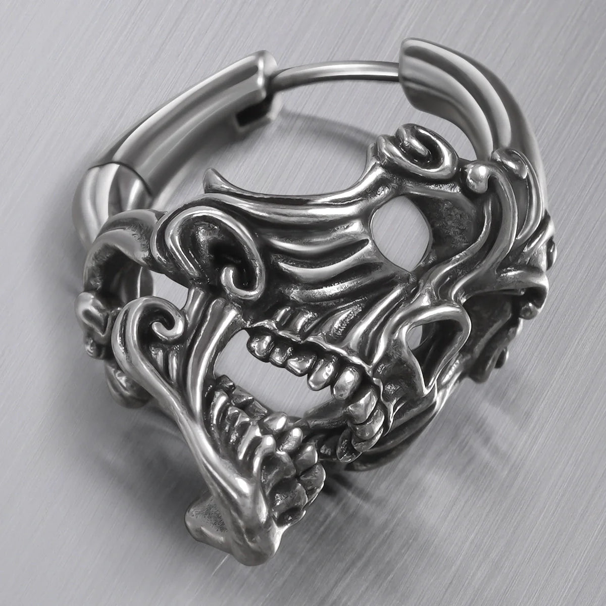 MASKED SKULL EARRINGS