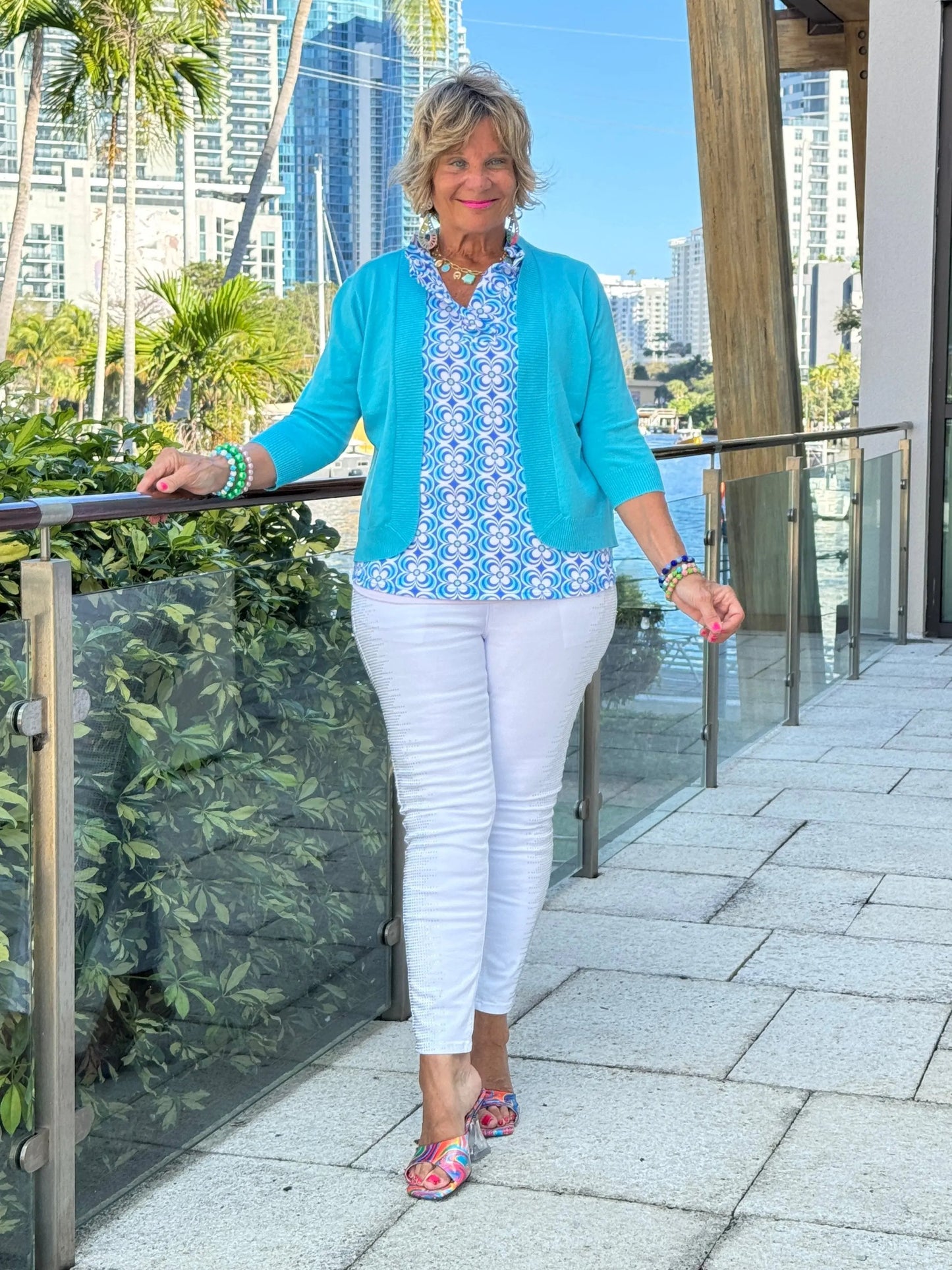 LULU B COASTAL BLOOM SLEEVELESS RUFFLE TOP