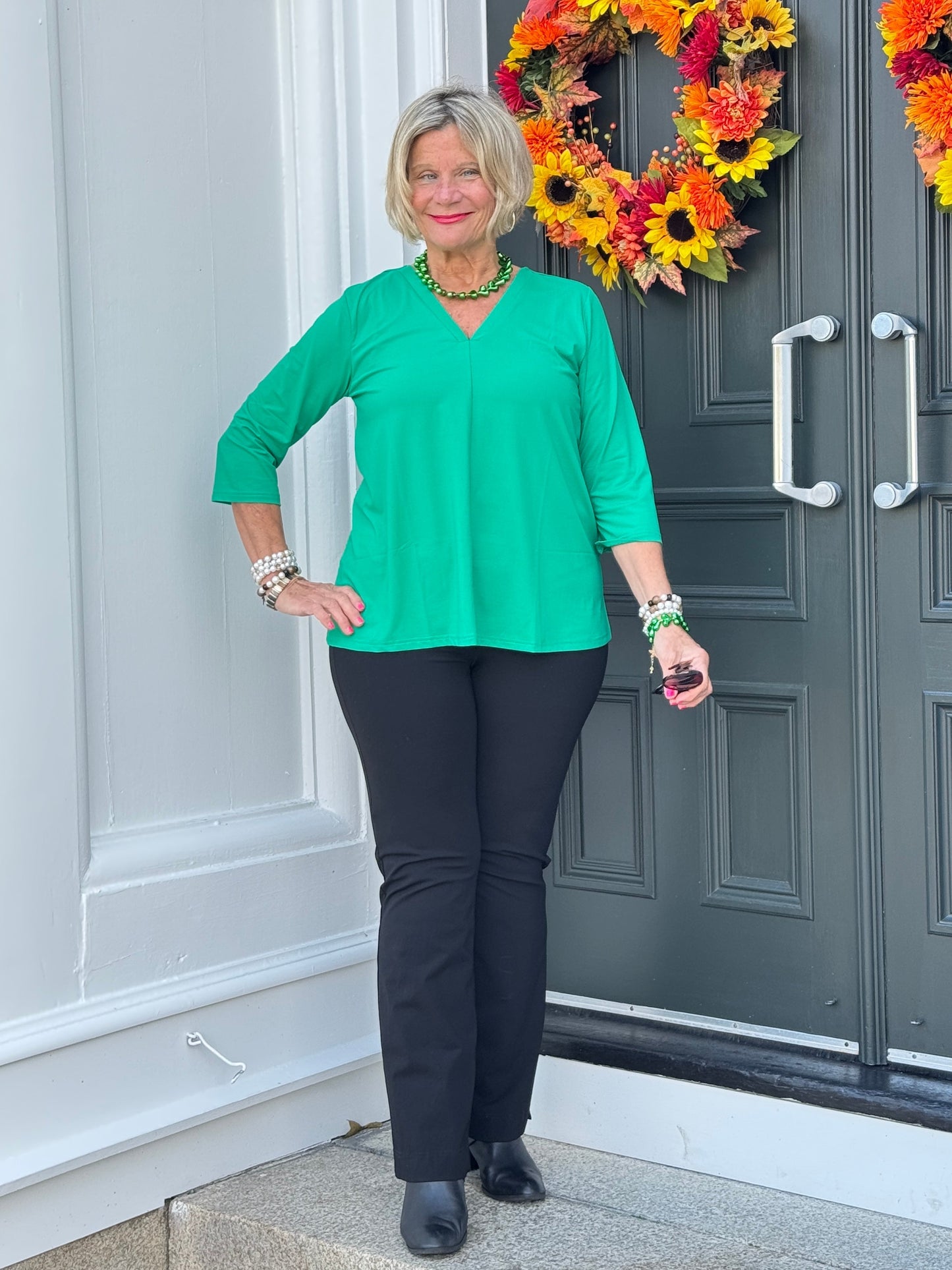 LULU-B TAILORED V EMERALD SLEEVE TOP