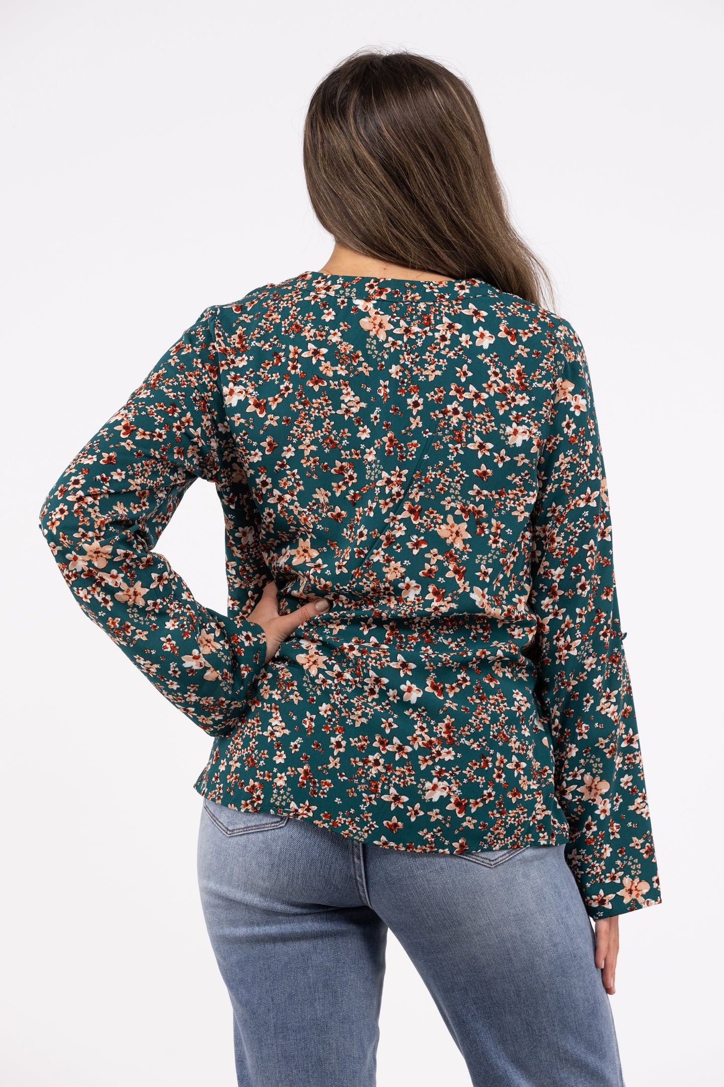 Sunday's Best Women's Floral Flowy Long Sleeve Top