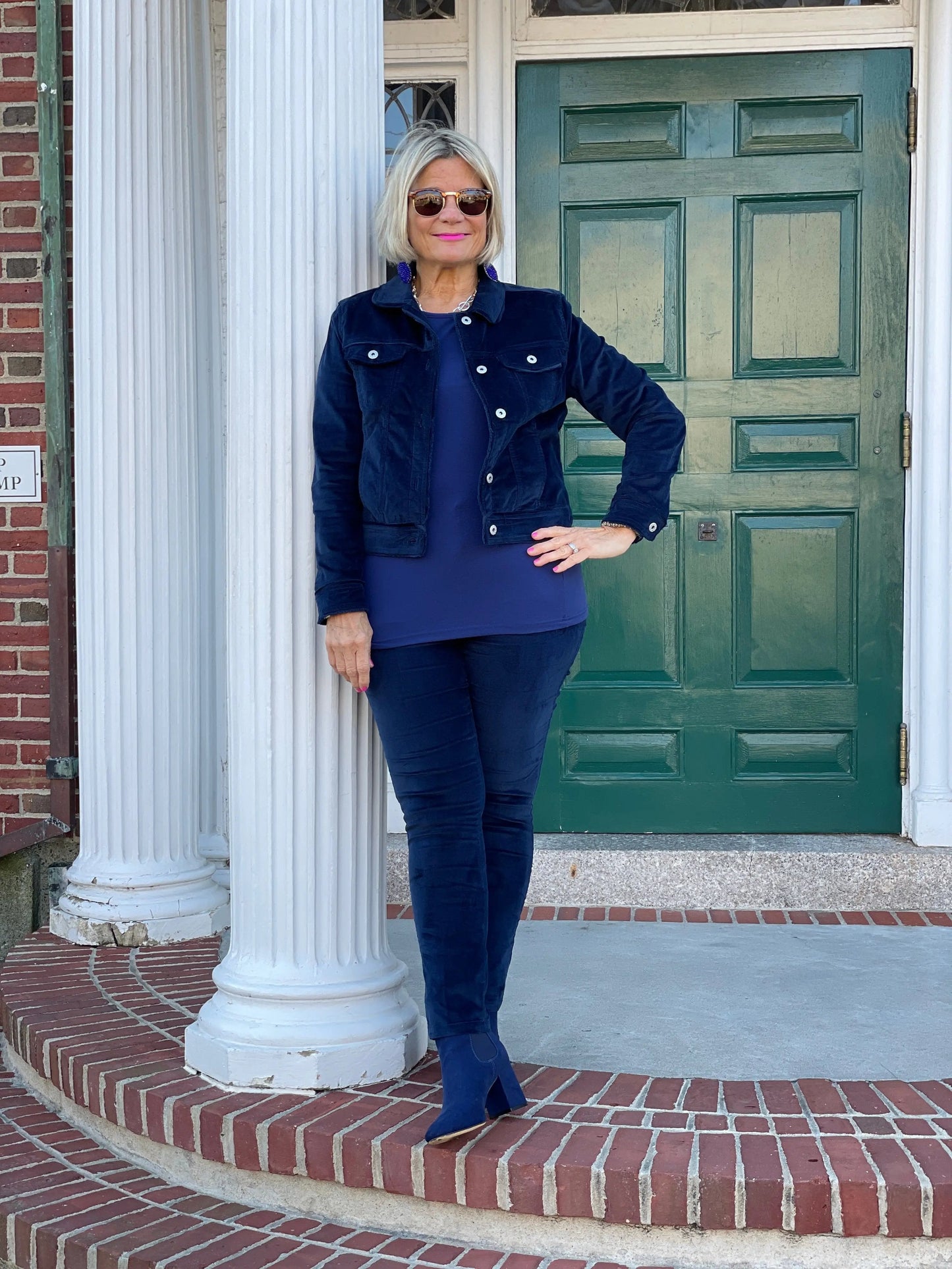 LULU-B NAVY VELOUR PANTS