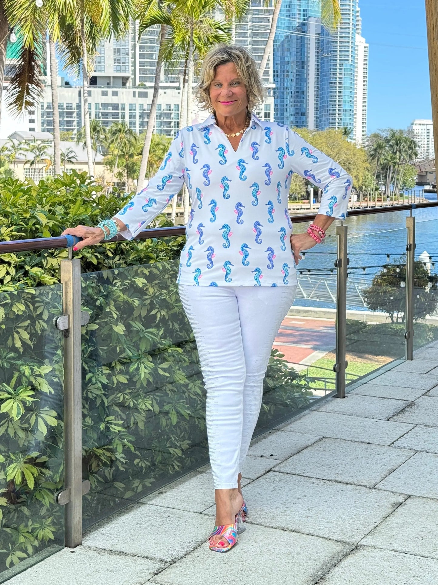 LULU B SHORELINE CHARM 3/4 SLEEVE V-NECK COLLAR SHIRT