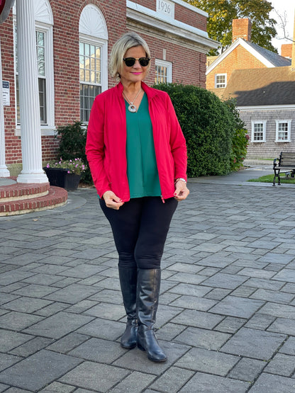 LULU-B EMERALD TAILORED V SLEEVE TOP