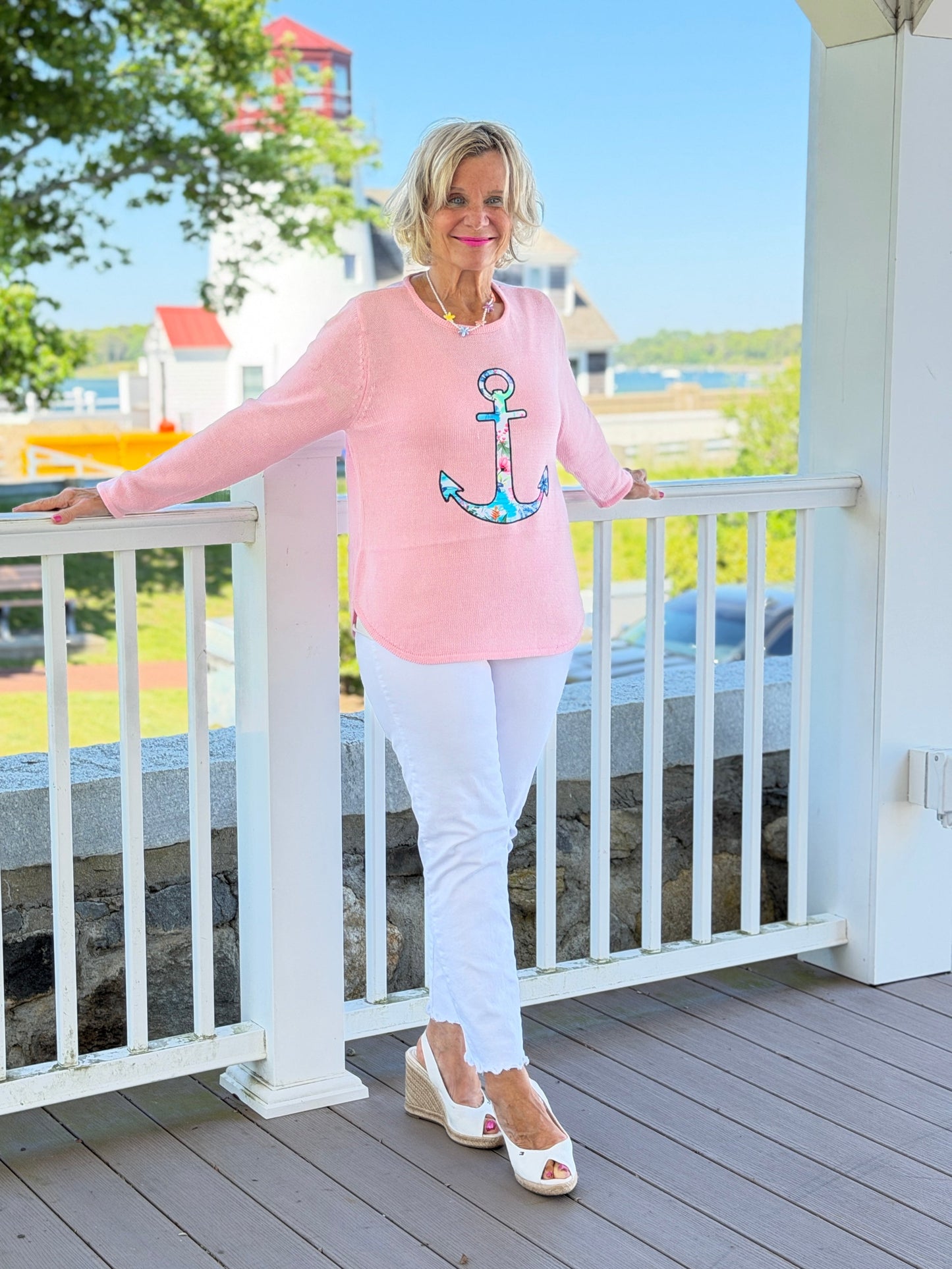 BEACH CLUB PINK ANCHOR SWEATER