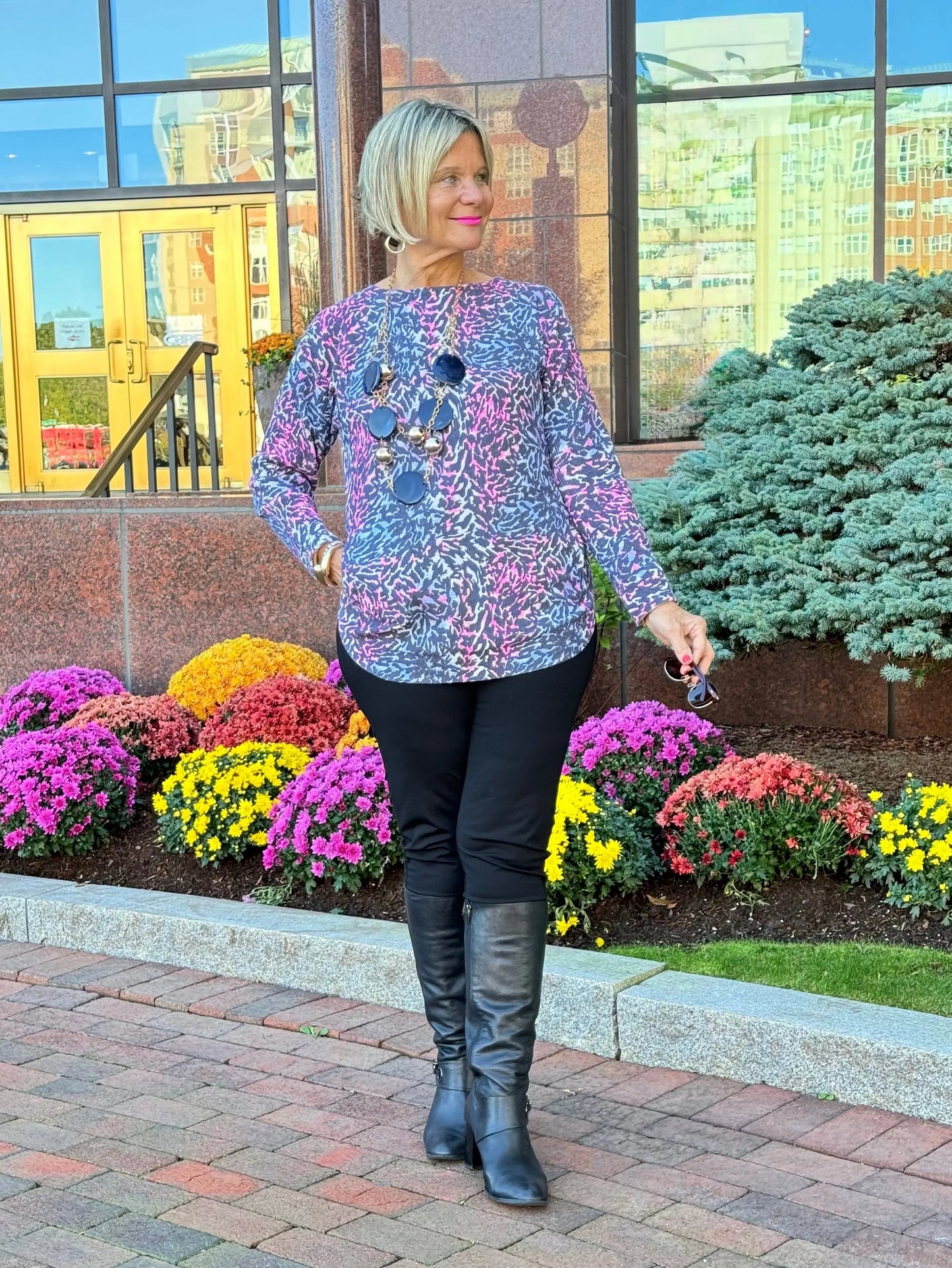 LULU-B SHADES OF ROYAL 2 POCKET SCOOP
