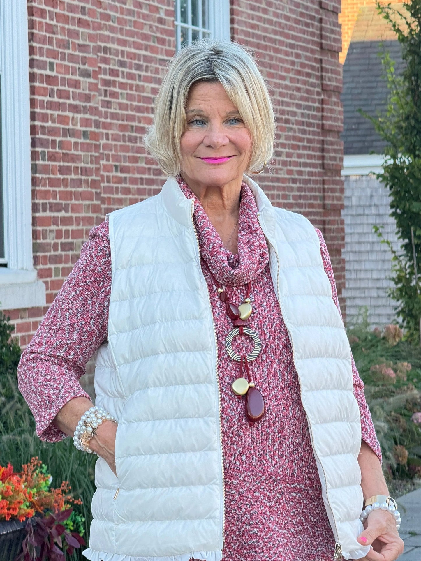 LULU-B  IVORY SHORT PUFFER VEST