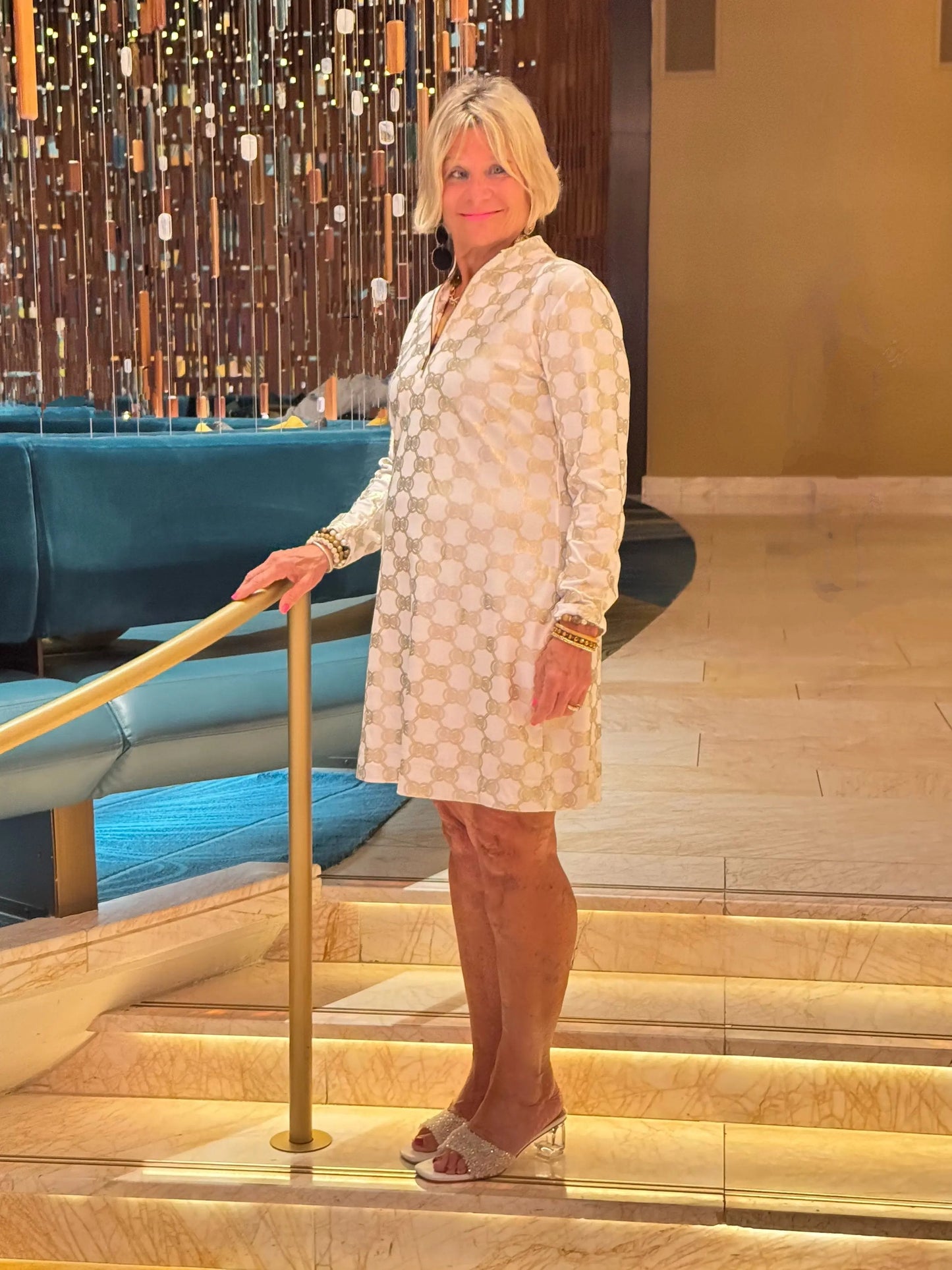LULU-B GOLD AND WHITE HALF ZIPPER DRESS