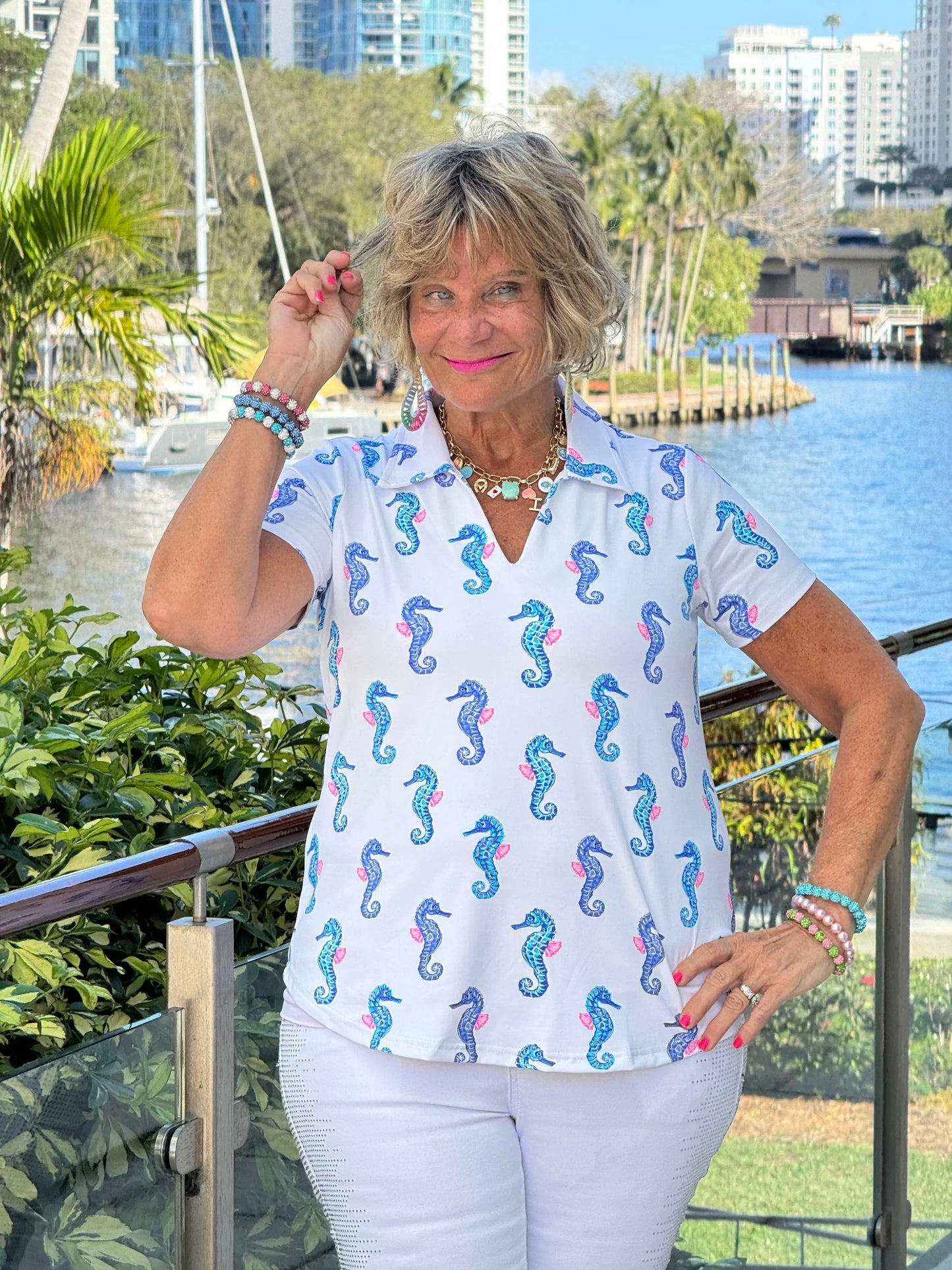 LULU B SHORELINE CHARM SHORT SLEEVE V-NECK COLLAR TOP
