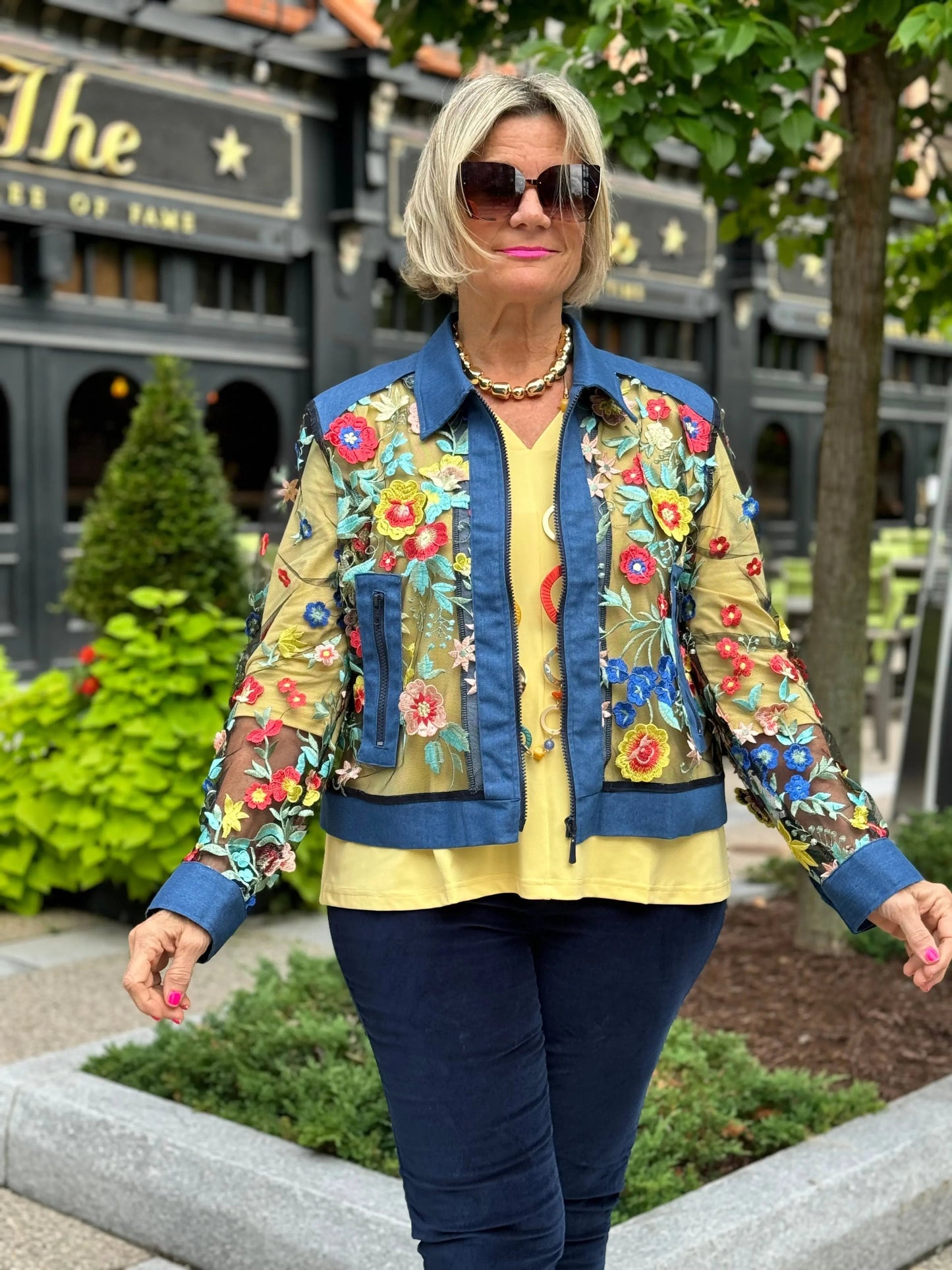AFTERNOON AT THE GARDEN LACE NAVY JACKET