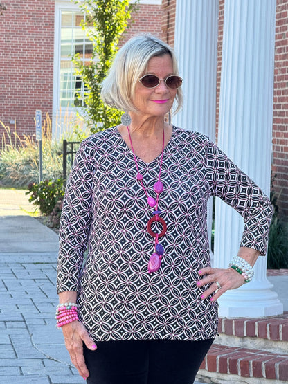 Lulu B  Harbor Diamond V Neck Top