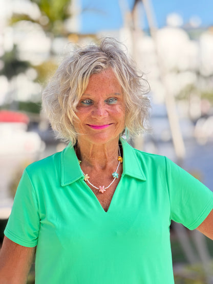 COASTAL GREEN SHORT SLEEVE COLLAR TOP
