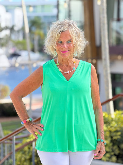 COASTAL GREEN TAILORED V