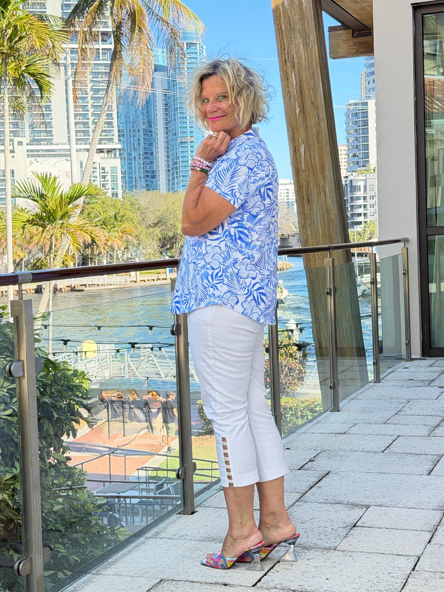 LULU B HIBISCUS COAST SHORT SLEEVE COLLAR