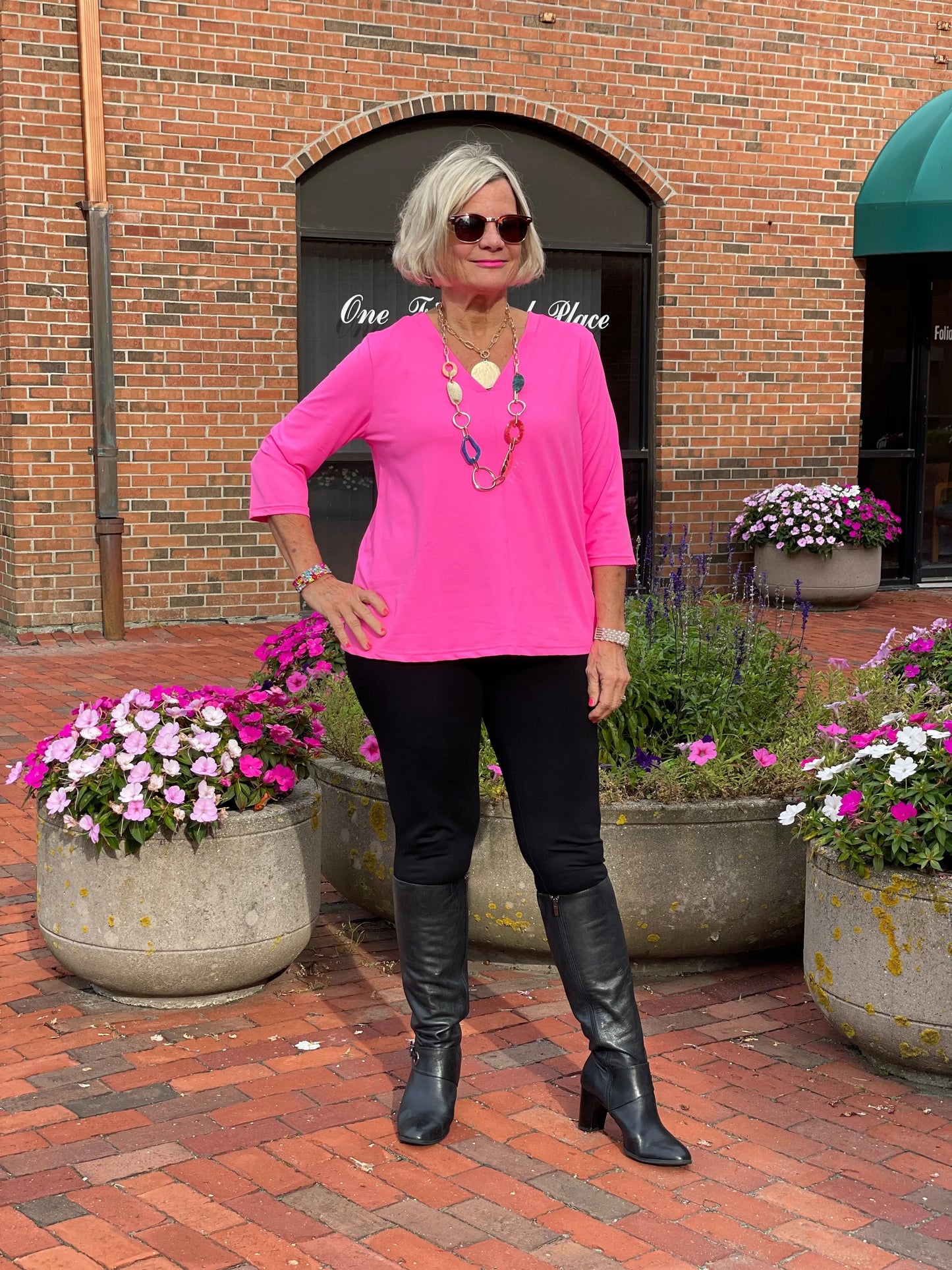 LULU-B HOT PINK TAILORED SLEEVE TOP