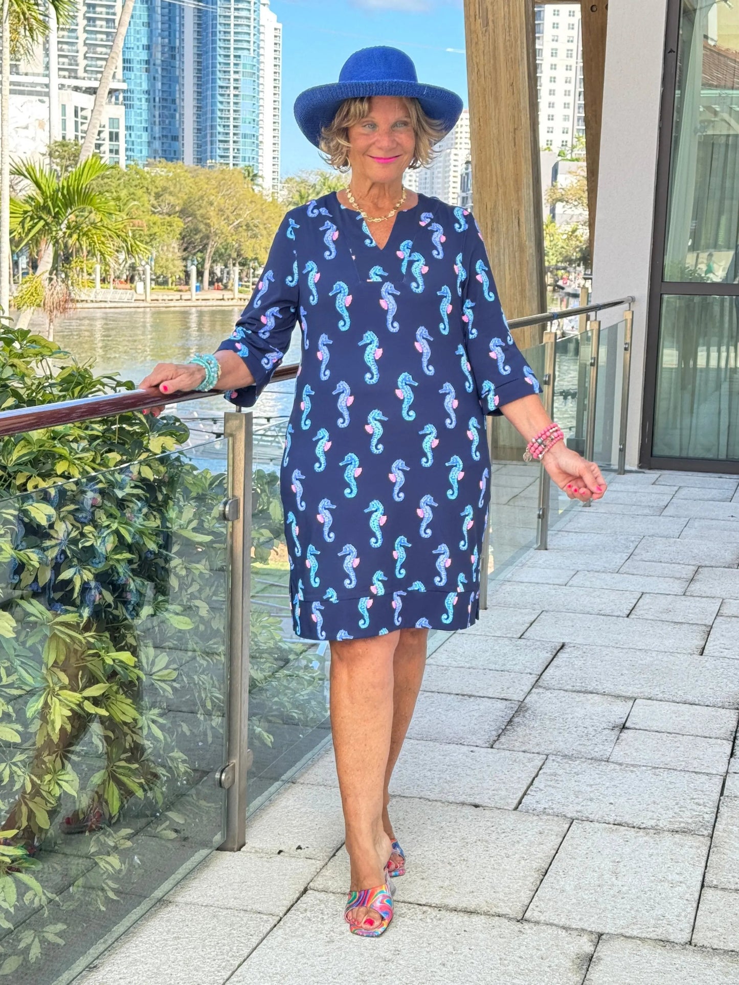 LULU B MIDNIGHT REEF NOTCH SLEEVE DRESS