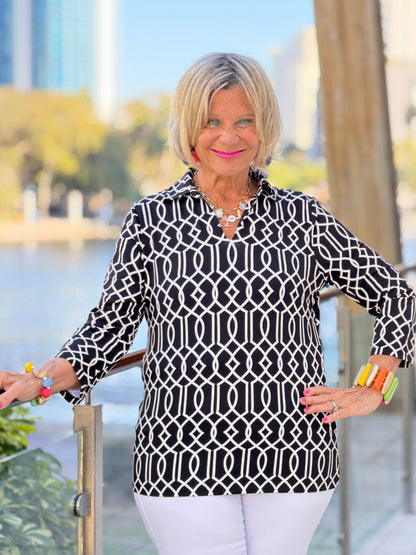 LULU B MIDNIGHT TRELLIS COLLAR SLEEVE TOP