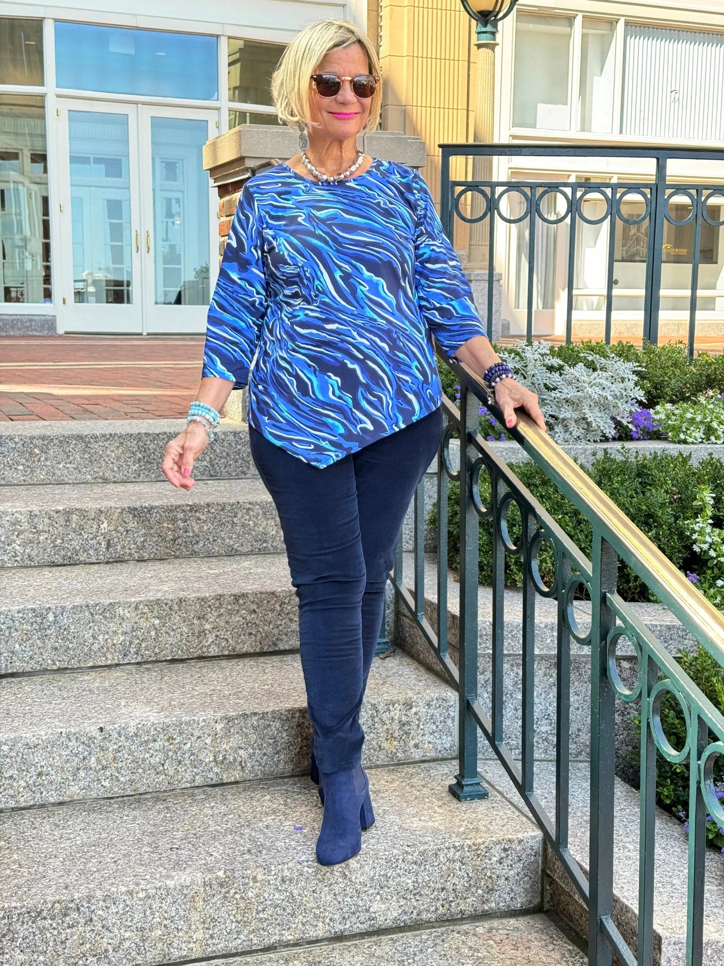 LULU-B SIZZLE BLUE ASYMMETRIC TOP