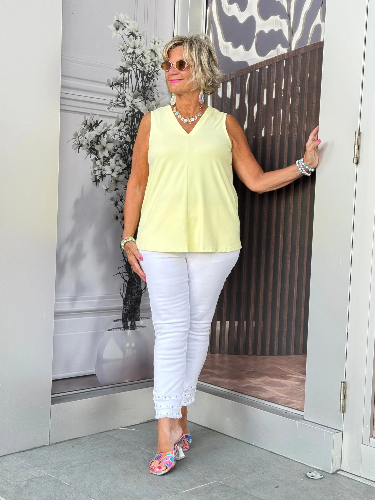 LULU-B CLEAR SUNSHINE TAILORED V