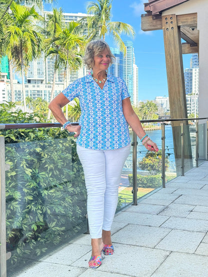 LULU B COASTAL BLOOM SHORT SLEEVE V-NECK COLLAR TOP