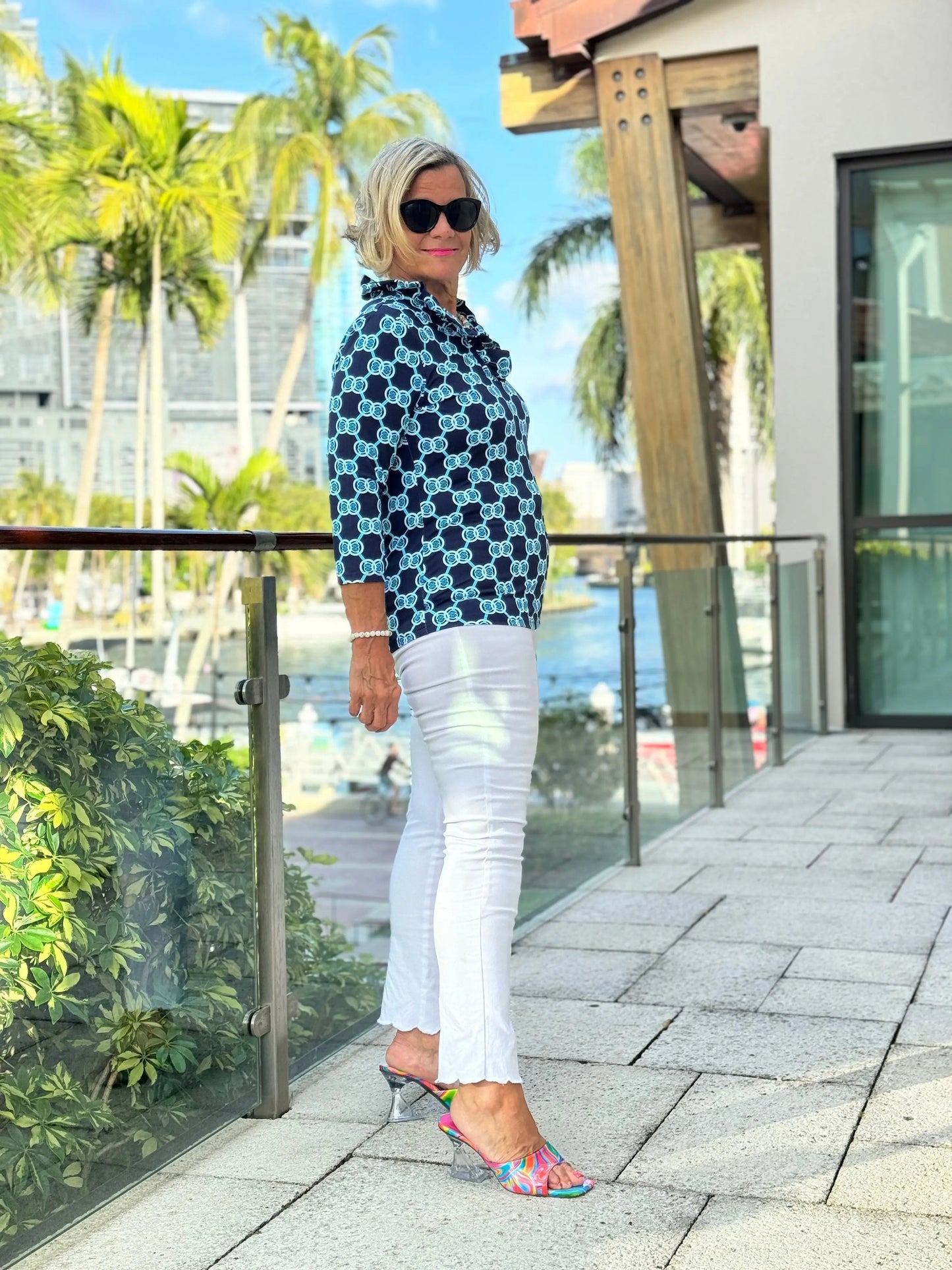 BLUE MEDALLION RUFFLE SLEEVE TOP