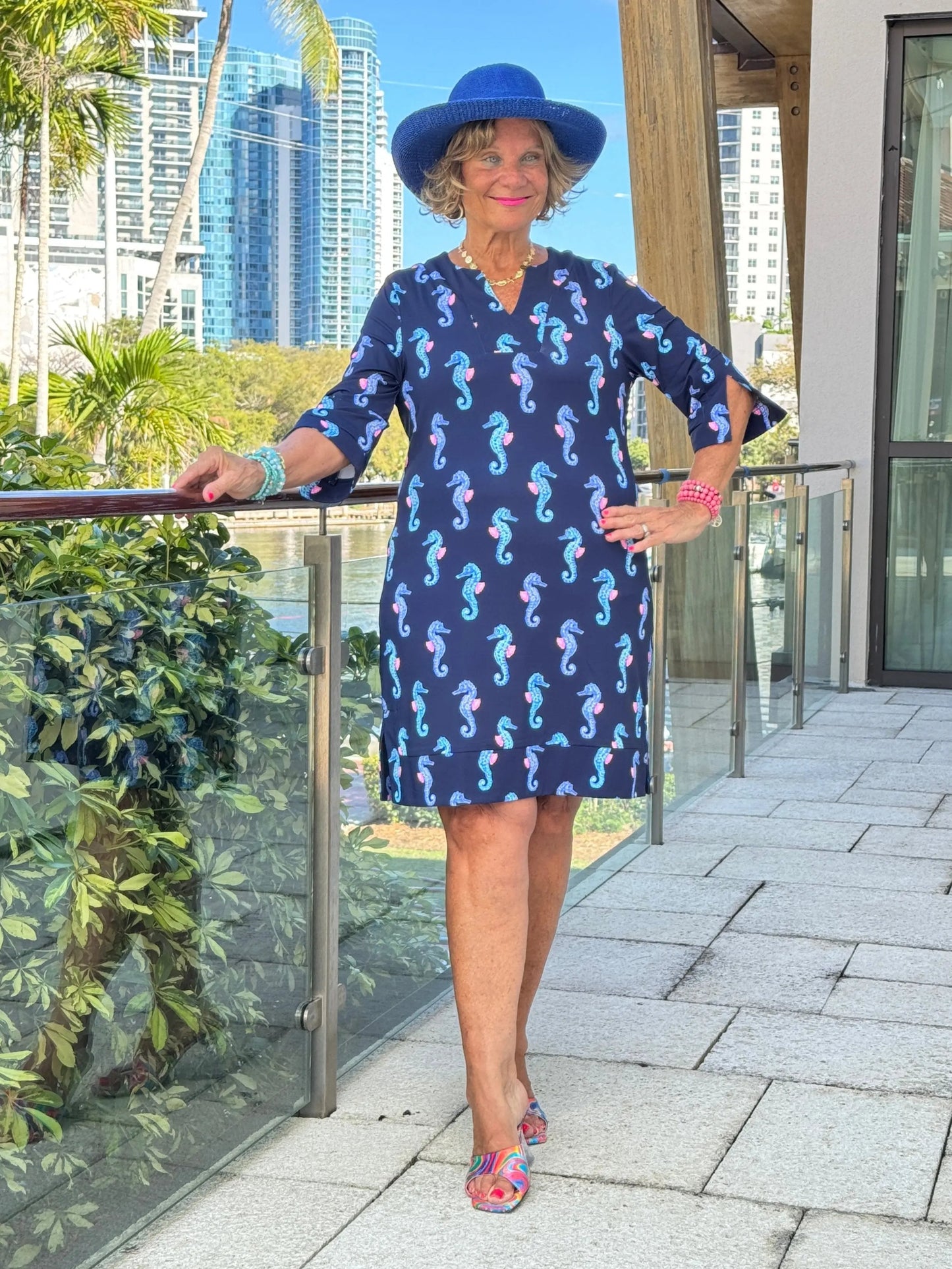 LULU B MIDNIGHT REEF NOTCH SLEEVE DRESS