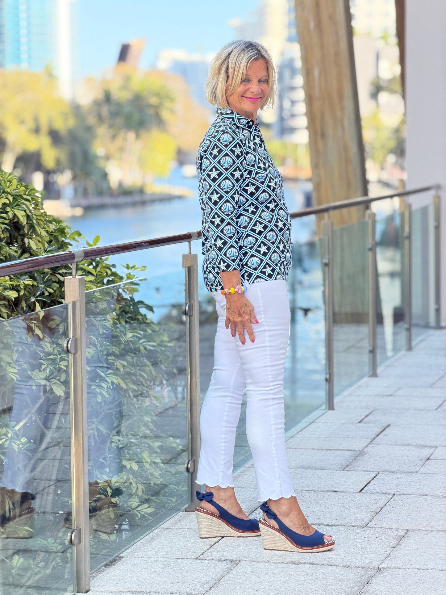 LULU B OCEAN TREASURES COLLAR SLEEVE TOP